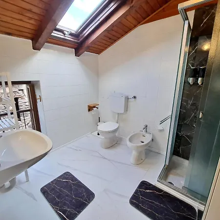 Ferienhaus Immobillario - Viva Como Domaso